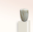 Urne aus Naturstein Serenita: Steinurne mit Sandsteinfurnier
